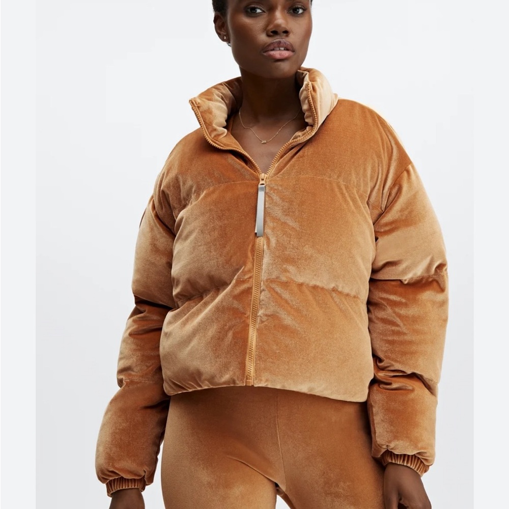 Wander Velour Cropped Puffer Jacket